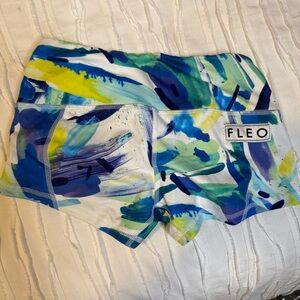 Fleo Shorts
